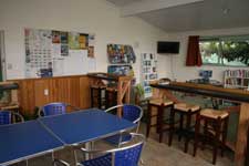 Spacious Lounge / Dining Area Spacious Lounge / Dining Area