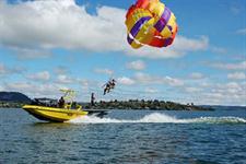 Parasailing tandem
