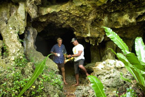 Atiu | Bird cave