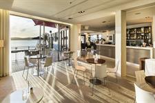 Halo lounge, cafe and bar