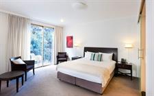 Aqua Guestroom