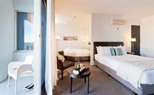 Two King Harbour Guestroom