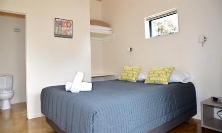 Self-contained cabin interior 3
