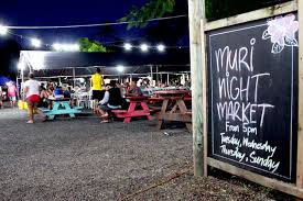 Muri Night Food Market - a great relaxing dinner option - dine with the locals in a bustling lively outdoor market - 4 nights per week