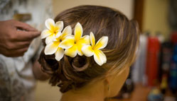 Flower arrangement in the Hair