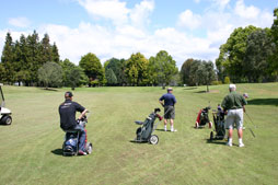 Follow the instructions on the practice fairway signs