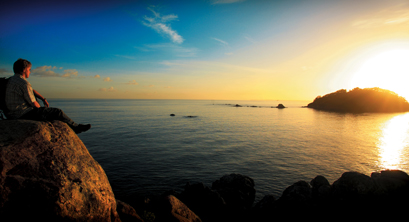 Stay in the Bay at Pacific Coast Lodge & Backpackers