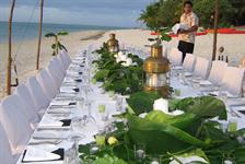 An elegant beach reception